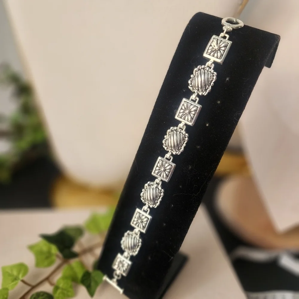 Silver Boho Design Link Bracelet Toggle Clasp